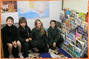 Thomas, Cooper, Kira and Olivia in the reading room